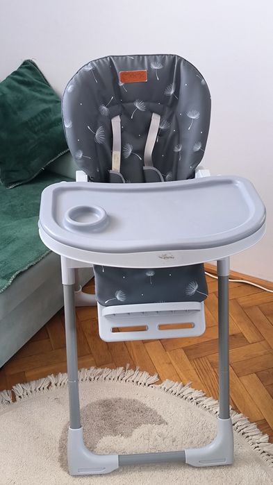 Krzesełko do karmienia MoMi YUMTIS