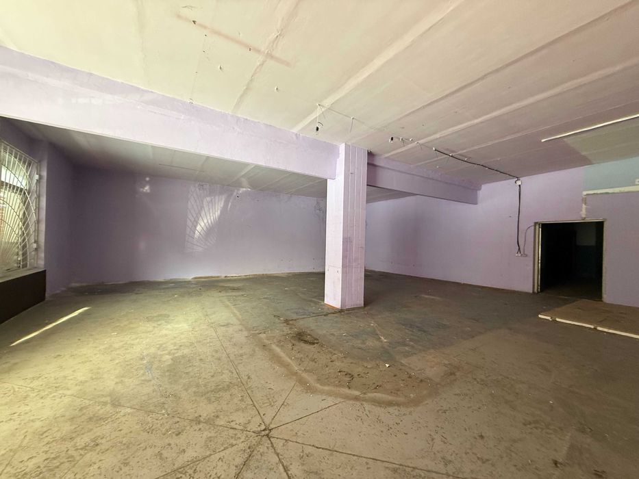 Продаж магазину в селищі Згурівка 250 м2 гарна локація