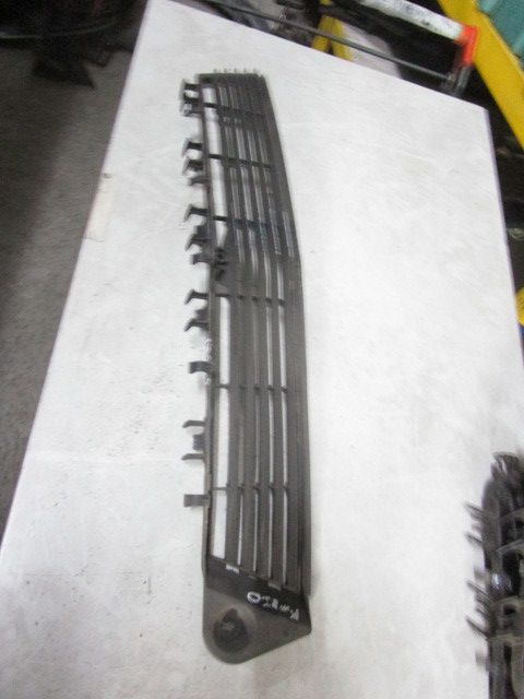 Grelha do Pára-Choques da Frente OPEL Vectra B Hatchback (38_)