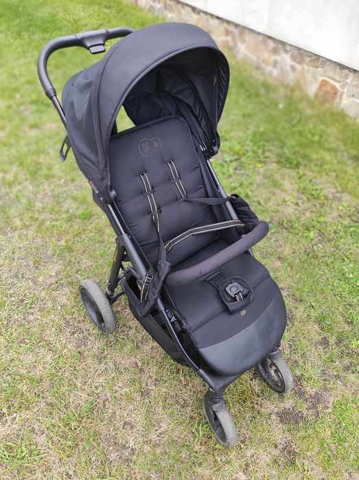 Прогулянкова коляска Kinderkraft Trig 3 Onyx Black