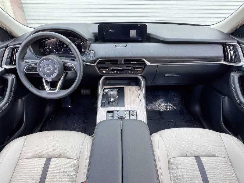 2024 Mazda CX-90 Plug-in Hybrid Preferred