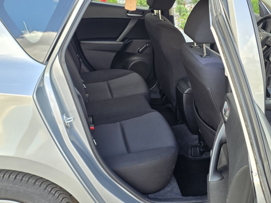 Mazda  2011r, pewne auto