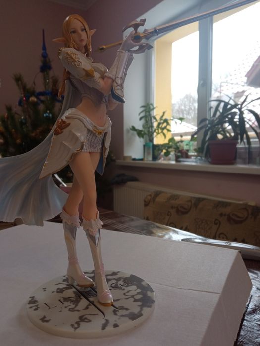 Аниме фигурка. Эльфийка из Line age II