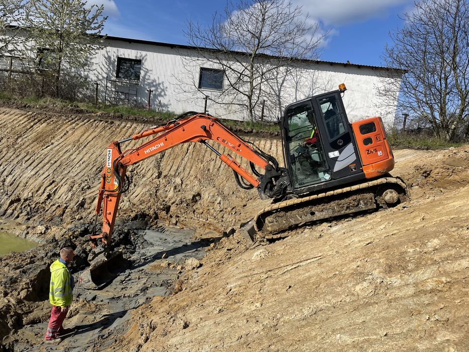 Wynajem koparki 8 ton usługi koparką koparka obrotowa