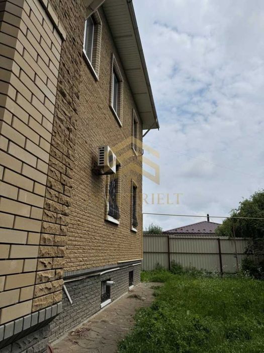 Продаж розкішного будинку для великої родини на Половках! Код: 16788