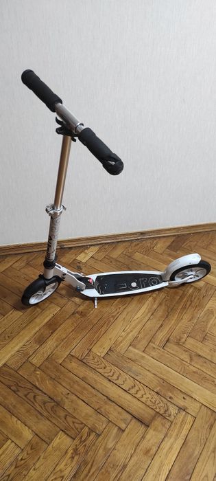 Продам взрослый самокат Micro