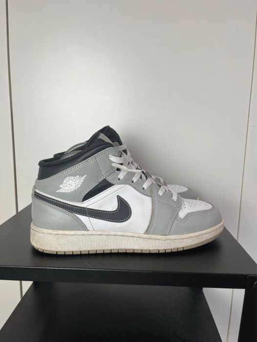 Buty Nike Jordan Retro 1 Mid Anthracite Rozmiar 40