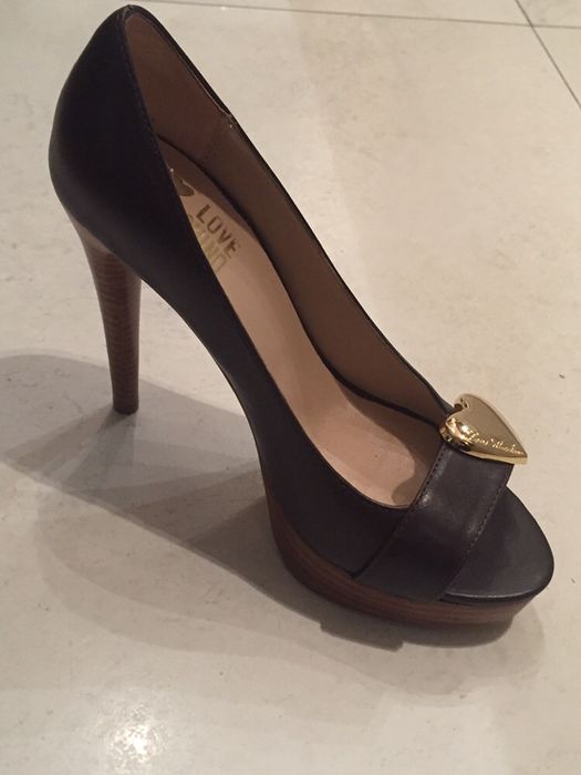 NOWE szpilki Moschino