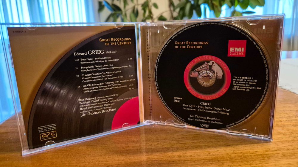 Vendo CD Música Clássica "Peer Gynt Suites 1 & 2", de EDVARD GRIEG !