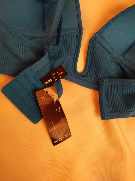 soft bra в стилі half-cup UNDIZ