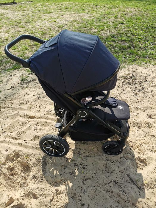 Wózek spacerowy Petite&Mars Street + air spacerówka