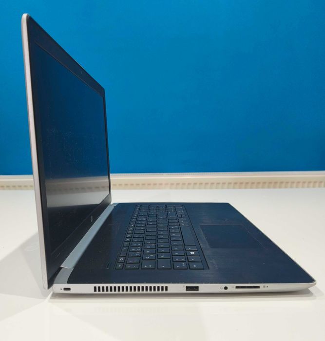 HP probook 470 g5 i7
