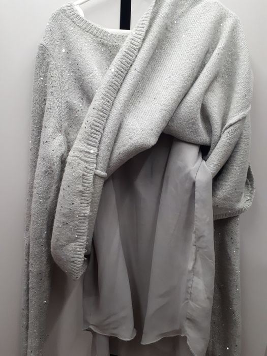 Sweterek z błyszczącą nitką Orsay rozm.M