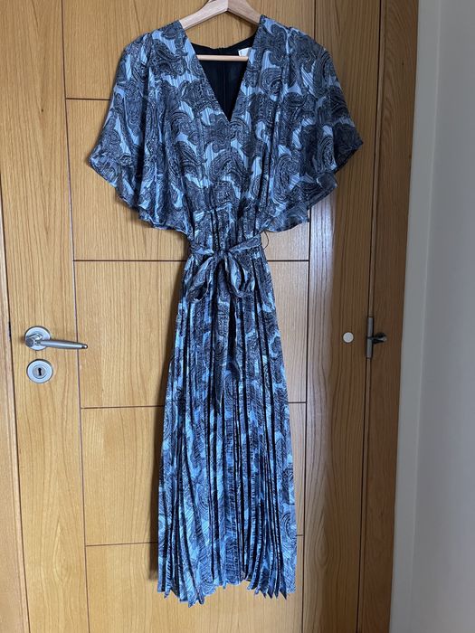 Vestido saia plissada