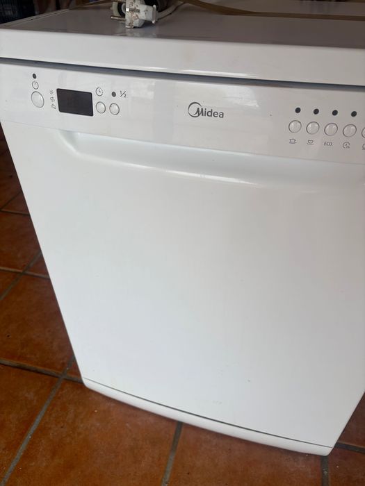 Máquina de Lavar Loiça Nova – 150€