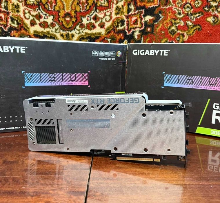 3шт в наличии! Видеокарты nvidia rtx 3080ti 12gb Gigabyte Vision oc white