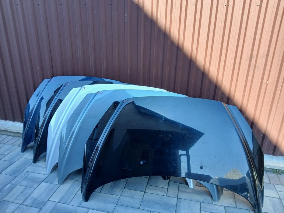 Капот на Пежо 308.Peugeot 308 SW