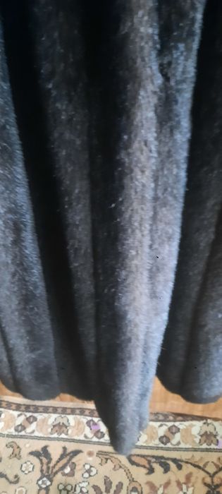 Продам новую искуственую шубу