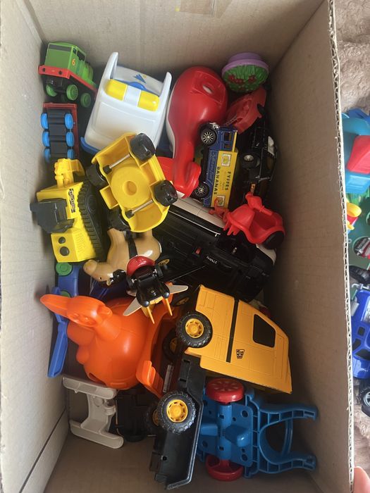 Іграшки для хлопчика