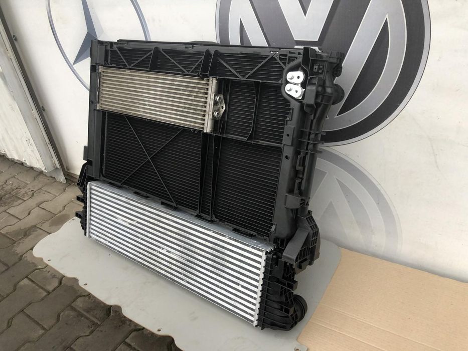 Радиатор радіатор дифузор вентилятор інтеркулер Mercedes Vito W447