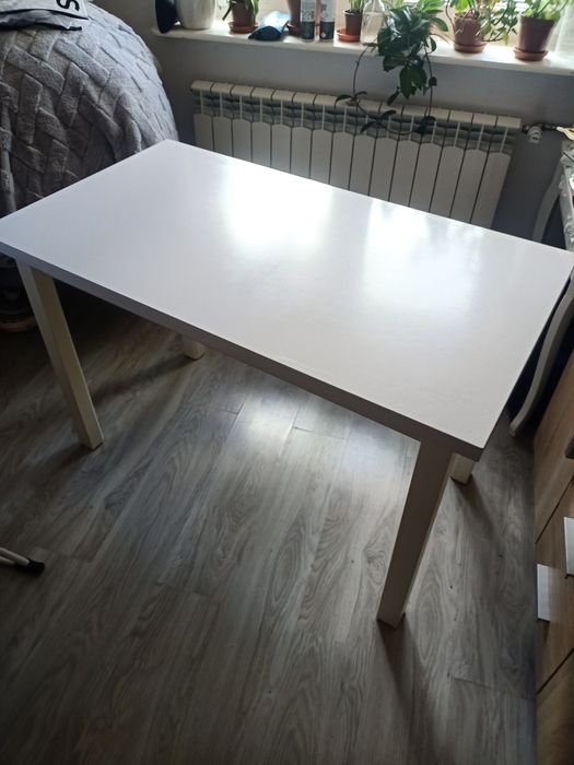 Stół kuchenny +4 krzeseła możliwość transportu