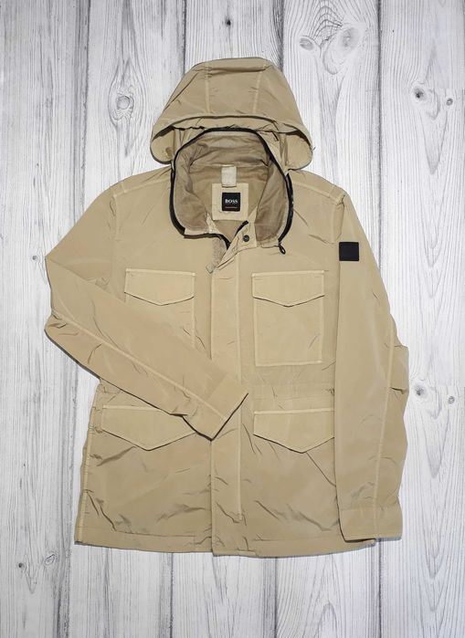 Вітровка Hugo Boss куртка розмір 52 L-XL