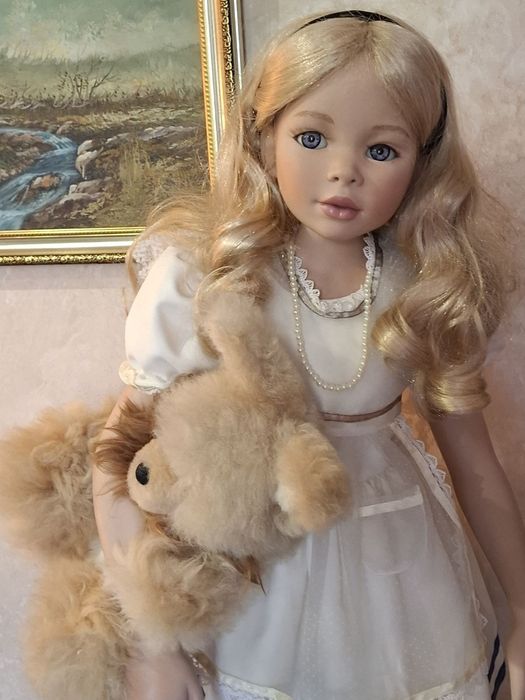 Коллекционная фарфоровая кукла от Памелы Эрфф