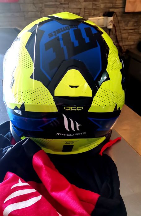 Capacete mota MT helmets