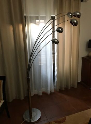 Candeeiro de Pé Alto