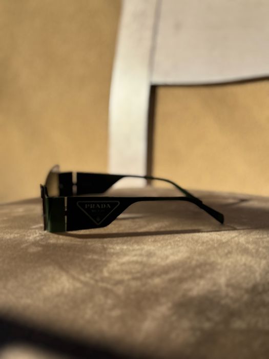 Oculos mulher prada