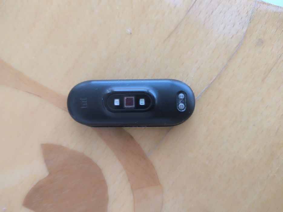 фітнес-браслет Xiaomi Mi Band 4