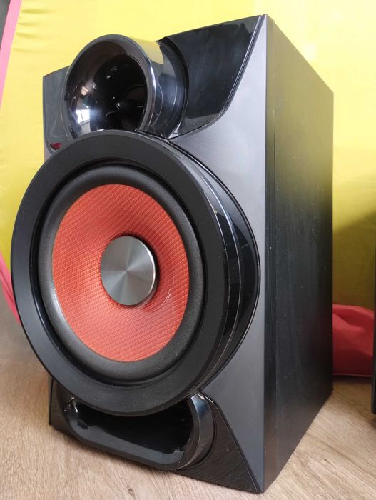Караоке 500 Вт ( Блютуз / USB / CD / MP3 / DVD / AUX ) Муз центр ГИГА