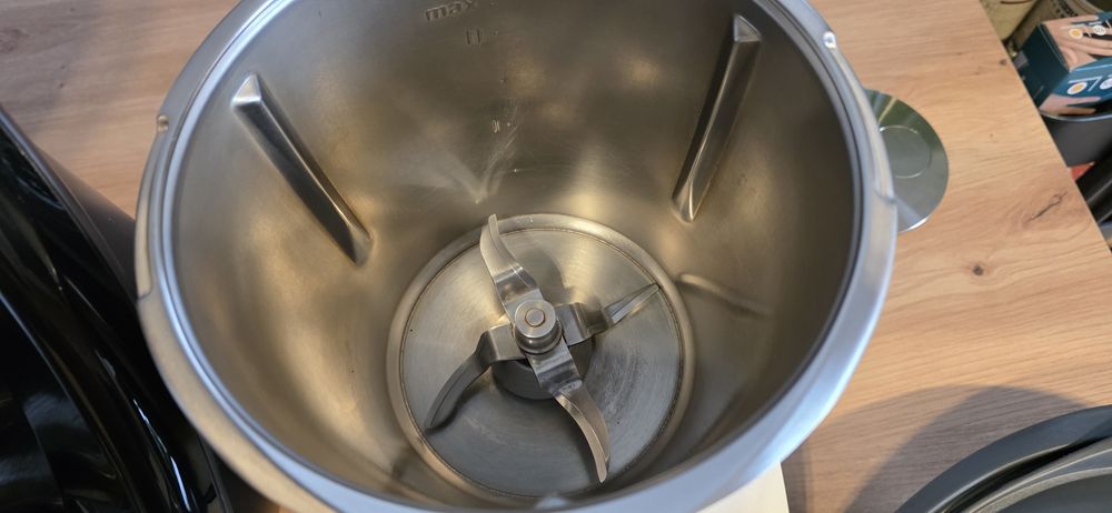 Sprzedam Thermomix TM6 + Friend