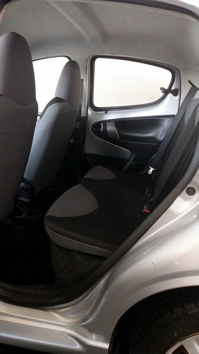 Peugeot 107 1.0 Access | Nacional | 64 mil kms