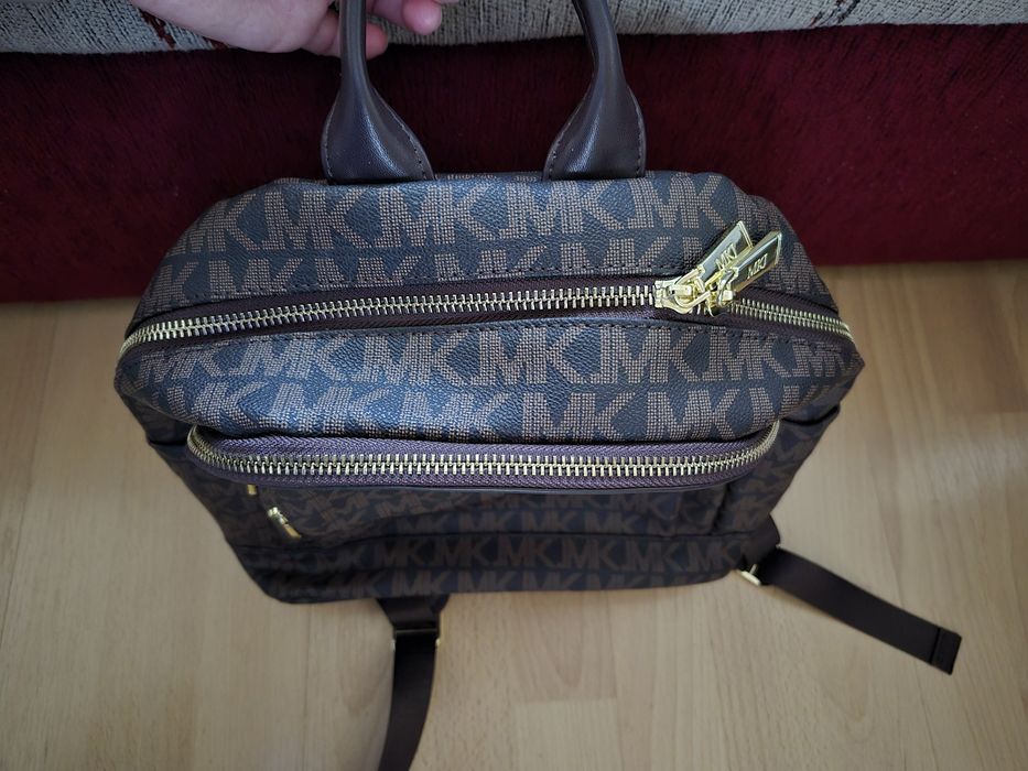 Nowy elegancki plecak