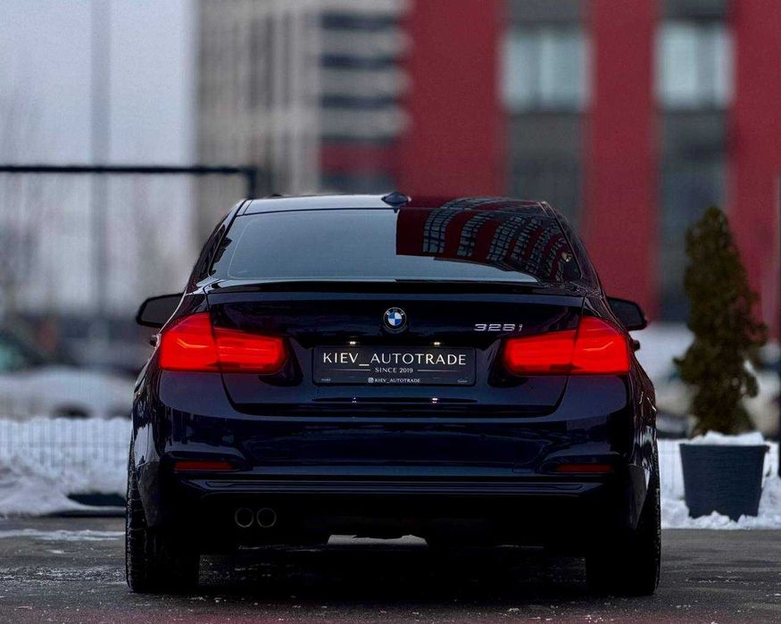 Продаж гарного BMW 328i