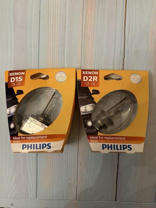 Штатная лампа ксеноновая с цоколем D1S, D2R PHILIPS VISION