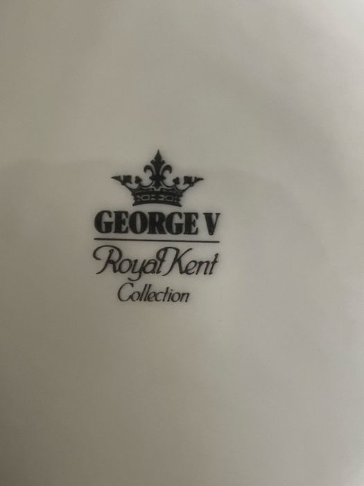 Serviço completo ( 93 peças) de porcelana inglesa George V