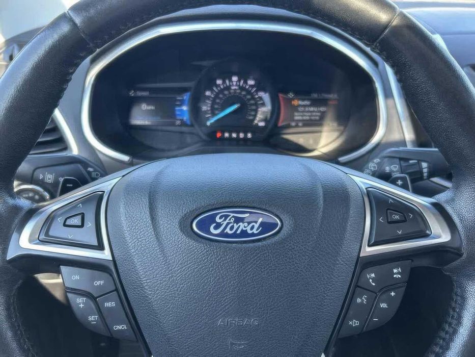 Ford Edge Titanium      2019
