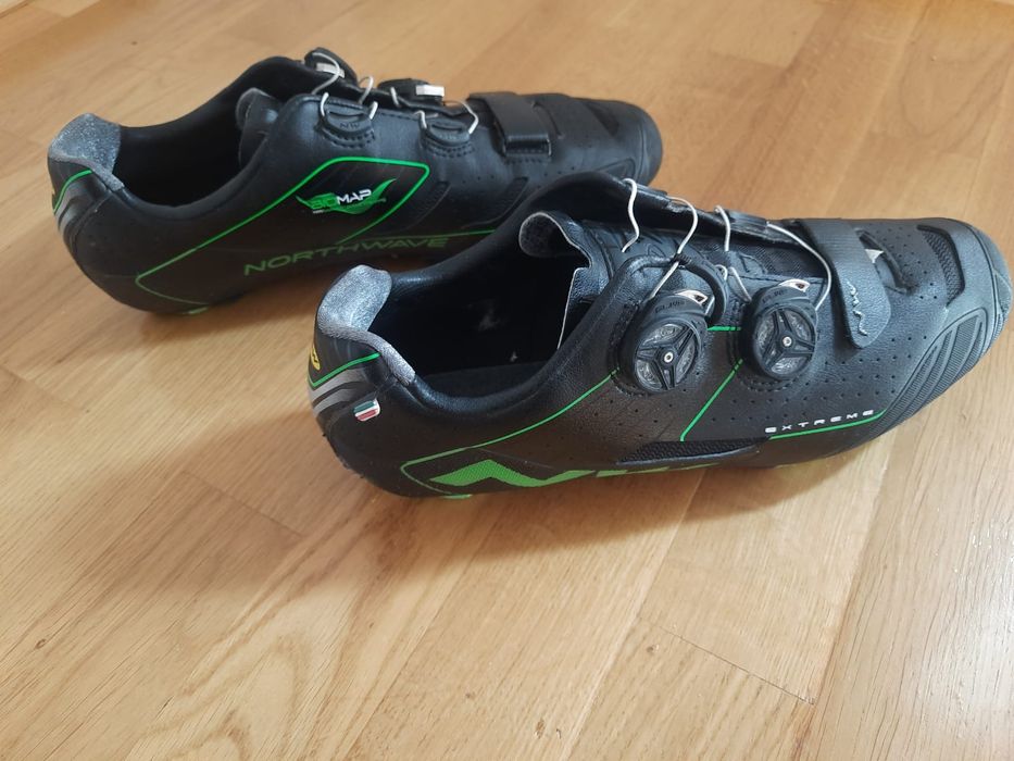 Веловзуття професіональне Northwave Extreme.