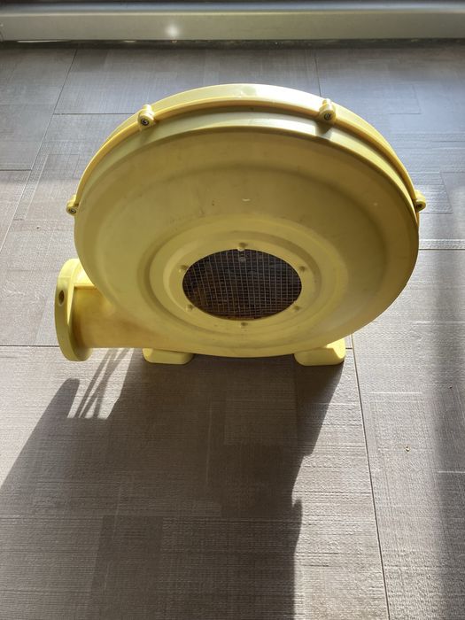 Dmuchawa dmuchaniec zjeżdalnia