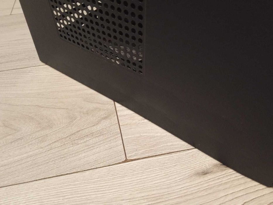 Komputer stacjonarny DESKTOP-EGSN602