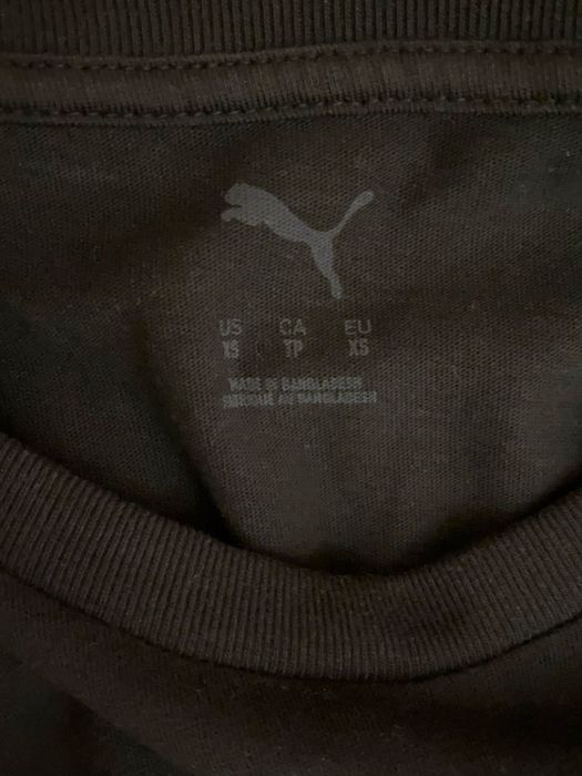 Чорна футболка puma