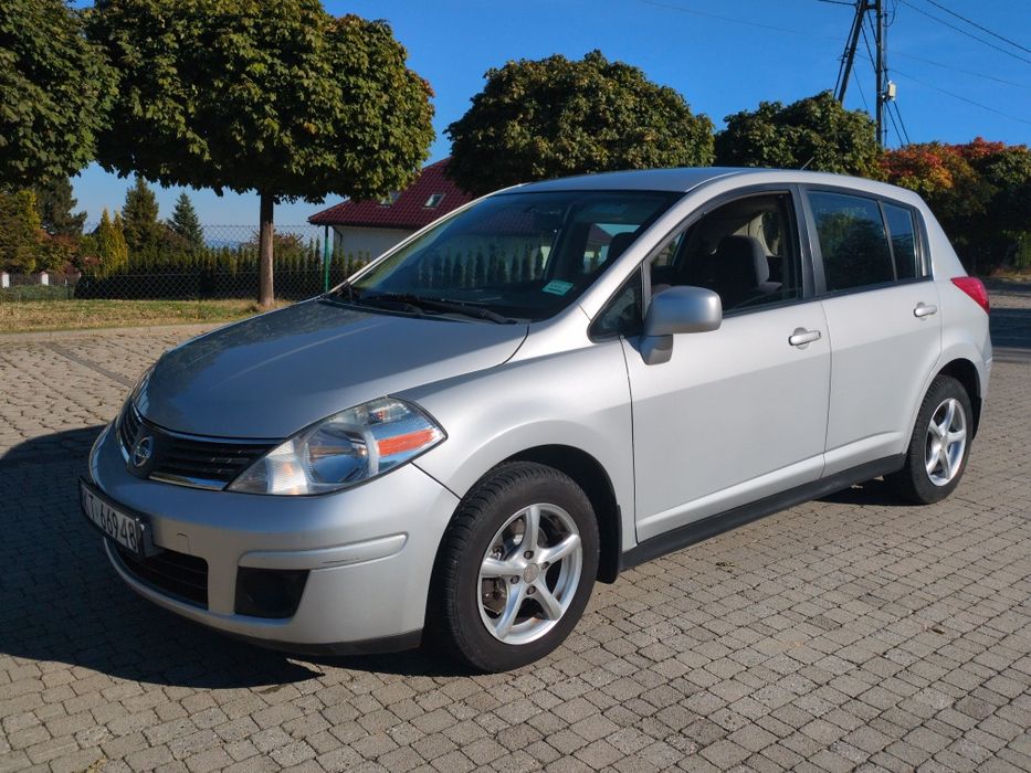 Nissan Tiida