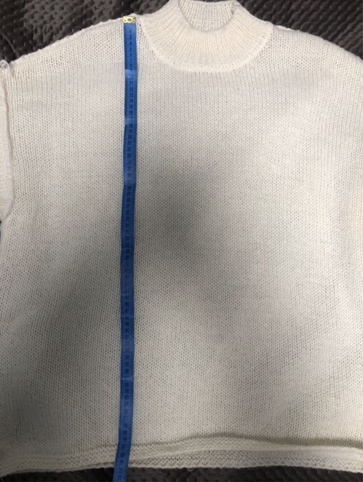 Светр оверсайз білий