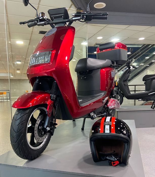 Scooter eletrica nova