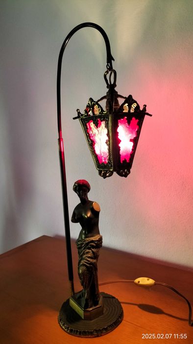 Candeeiro Vénus em metal