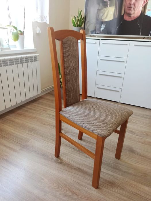 Stół z krzesłami, drewniany