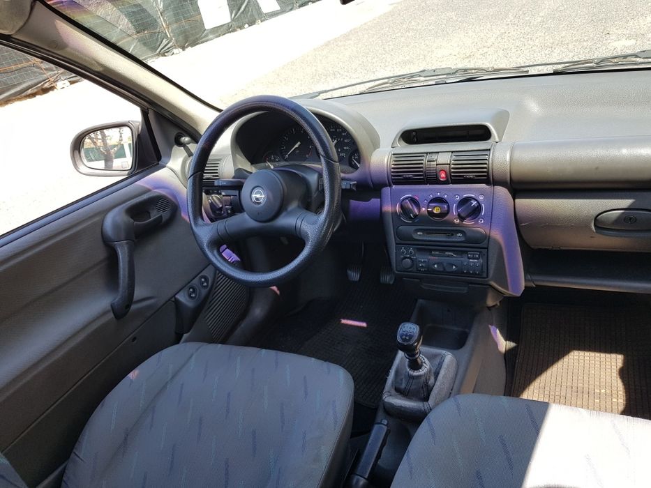 Opel Corsa B Swing 1995 - 2 portas - Ótimo estado
