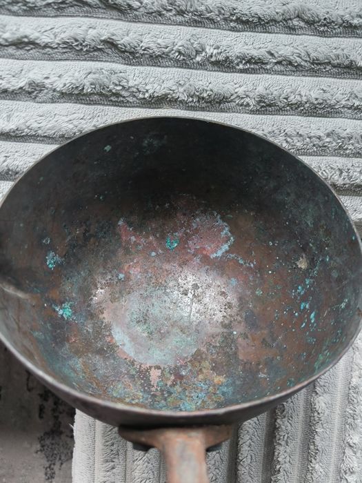 Duża ,Bardzo stara chochla, mosiężna, drewniana rączka,vintage
